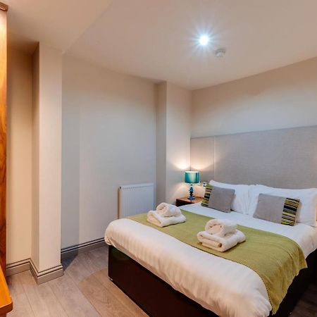 Base Serviced Apartments - City Road Chester Exteriör bild
