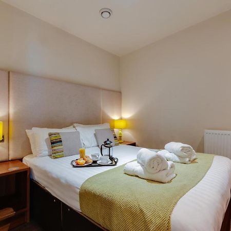 Base Serviced Apartments - City Road Chester Exteriör bild