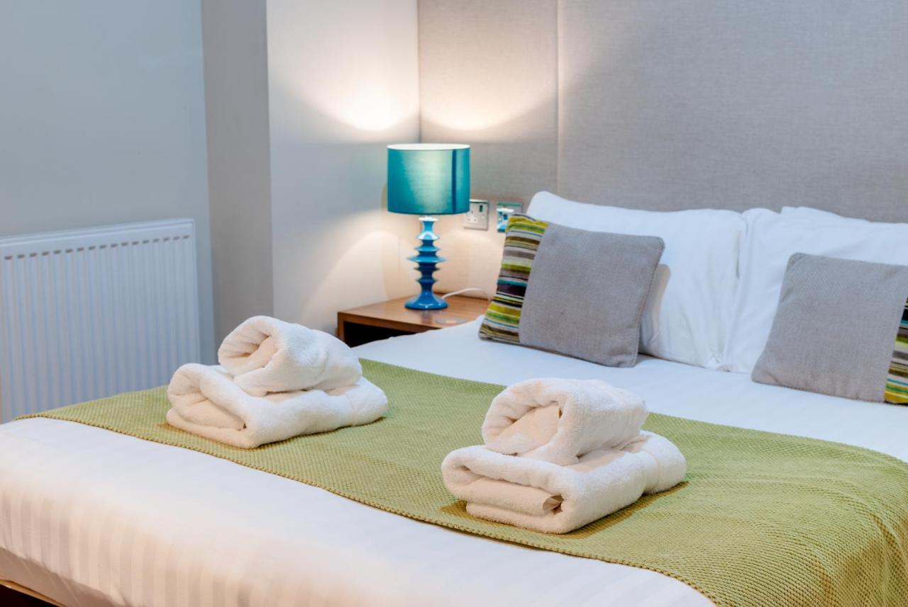Base Serviced Apartments - City Road Chester Exteriör bild